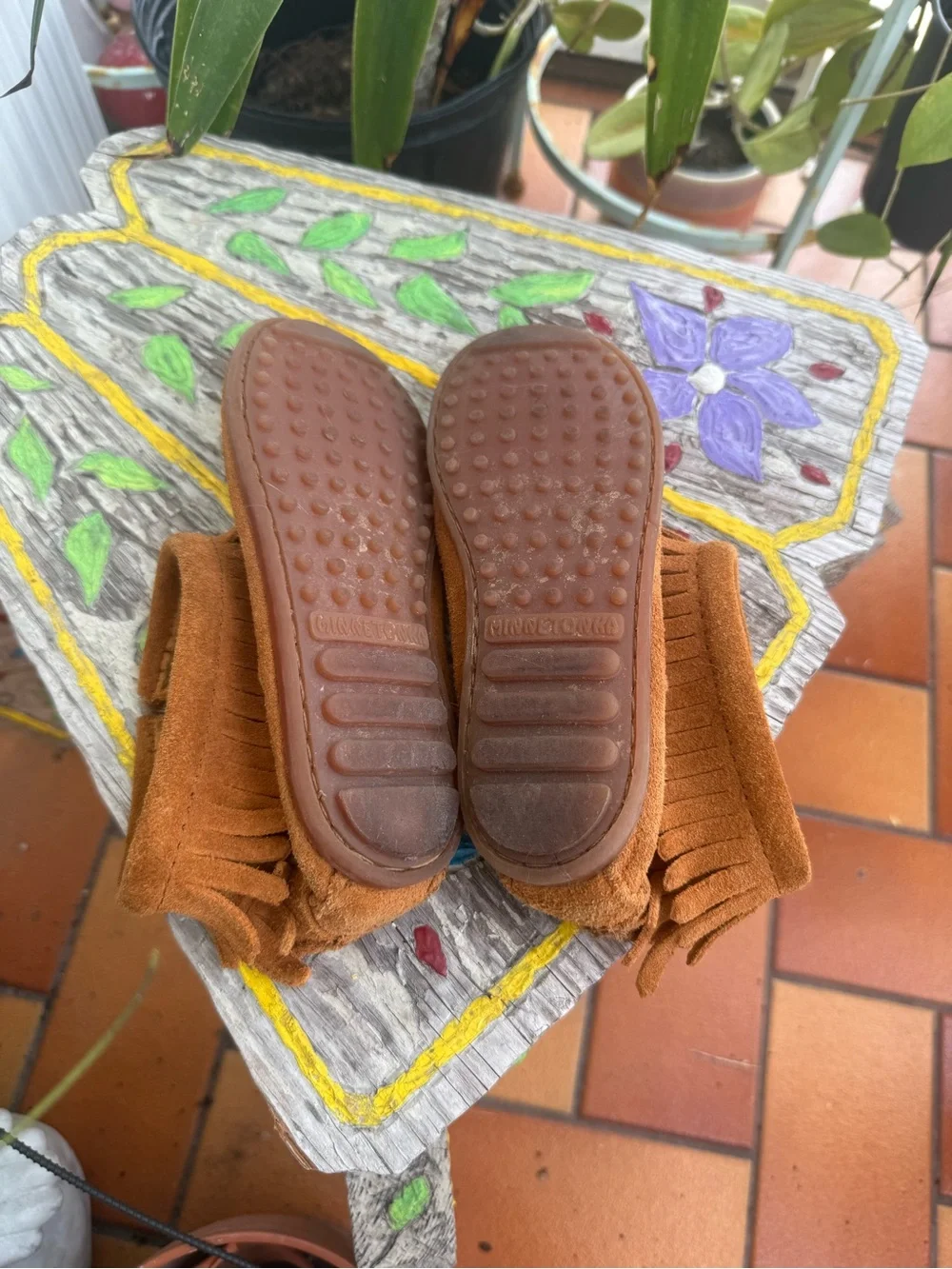 Minnetonka Kids Suede Fringe Moccasins in Cognac Brown